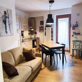 We Love Carisolo & Pinzolo Appartamento Trilocale per 4-6 persone, Hotel in Carisolo