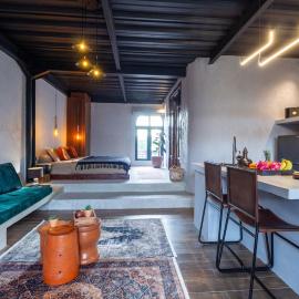Warehouse Loft - Chic industrial aesthetic loft, hotel in Dalung