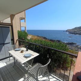 2RB40 très joli appartement climatisé et parking vue mer