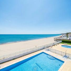 UHC Riviera Family Apartments, hotel in Miami Platja