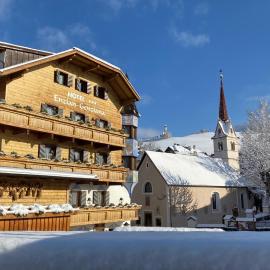 Hotel Enzian Genziana
