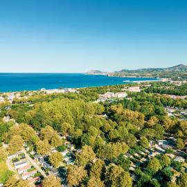 Camping Les Pins - Bord de mer, готель у місті Аржеле-сюр-Мер