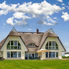 Strandvilla Lobbe, готель у місті Лоббе