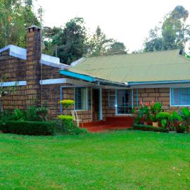 Nancy's Farm House, hotell i Chuka