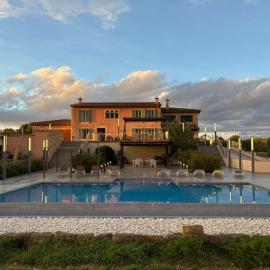 Villa Sa Muntanyeta con Piscina Infinity Privada, hotel in Manacor