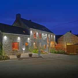 La Forge - Chambres d'hôtes en Ardenne, готель у місті Wellin