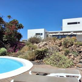 Private villa with pool in Lajares