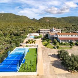 Lu' Hotel Porto Pino, hotel em SantʼAnna Arresi