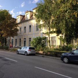 Schöne Wohnung im Helenental, хотел в Баден
