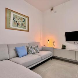 Superior Apartment - Il Borgo - Private Garage