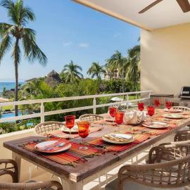 Luxury Oceanview Condo Steps to El Anclote، فندق في بونتا مِيتا