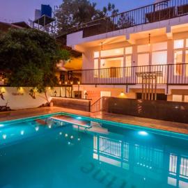 Wayanad Valentine Pool Resort, hotel sa Sultan Bathery