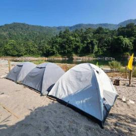Songki Adventure Campsites umngot River, hotel in Mawlynnong