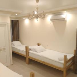 GOLD HOTEL BEAUTIQ IN Uman, hotell sihtkohas Malyn