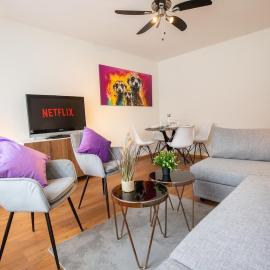 Spacious Apartment near Roche and Tinguely - Special MAGICAL MEERKATS 4 Apartment, Basel, up to 6 guests – hotel w Bazylei