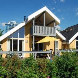 Ferienhaus im skandinavischen Stil, hotelli kohteessa Rechlin