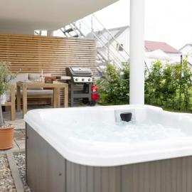 FeWo Martini- mit Whirlpool,Terrasse und Albcard