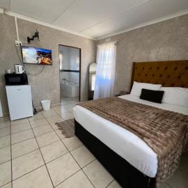 Zolas guest house