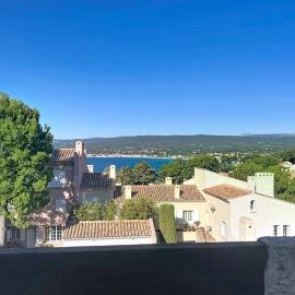 Charmant T2 Duplex avec Climatisation et Terrasse Proche de la Mer - FR-1-770-72