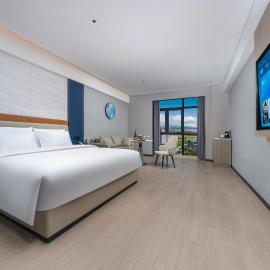 Huanman Hotel Nanchang Overseas Chinese Town Branch – hotel w mieście Nanchang