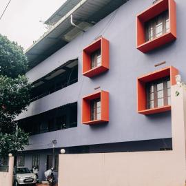 Fine Homes, ξενοδοχείο σε Kalpetta