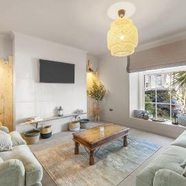 Coastline Urban Retreat 5 bed Plymouth Devonport
