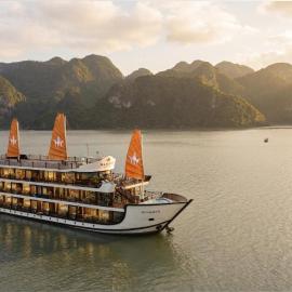 Majesty Luxury Prime Cruise by Premier Group, hotell i Ha Long