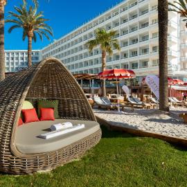 Hotel Vibra Algarb, hotel in Playa d'en Bossa