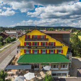 Hotel Restaurant LE YETI, hotell sihtkohas Les Rousses