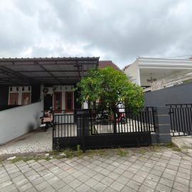 Loox Bale Ite Guesthouse, ξενοδοχείο σε Selaparang