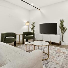 Urban Stylish 1BR Fast WiFi & Full Kitchen