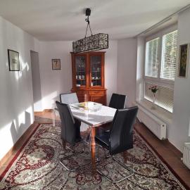 Ferienwohnung Karin, hotel v mestu Schwaz