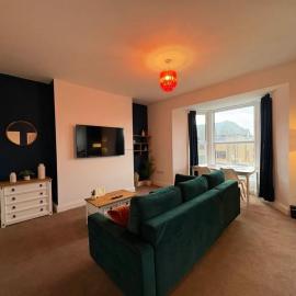 Spacious 2 Bed Apartment in Central Margate, hotel di Margate