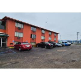 Capital O Pleasant Motel Grand Rapids MI