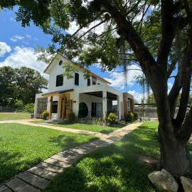Eden Villa - Verdant Garden, Mountain View Villa in Pai, khách sạn ở Pai