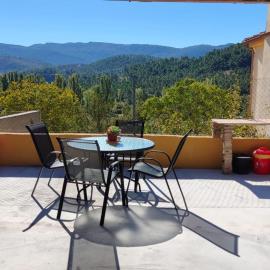 Casa Rural Los Acebos II, hotel in Riópar