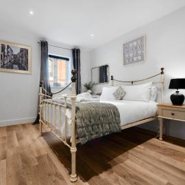 WhiskAwayHomes - Fairfax House - Apartment 2