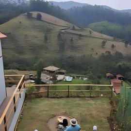 Chalé com bela vista para as montanhas, hotel in Resende