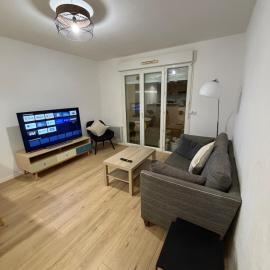 T2 Cozy entre plage et lac, hotelli kohteessa Ondres