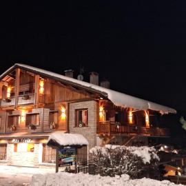Chalet Mon Idole Spa, hotel em Flumet