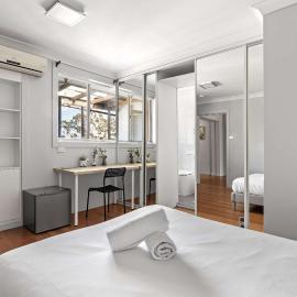 Convenient Double Ensuite Room - Peakhurst, hotel in Peakhurst