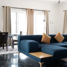 Nkrabea Royal Apartment，Trofwi的飯店