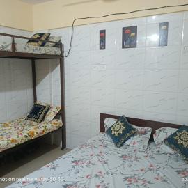 Bed And Breakfast At Pushpanjali Phase 2 ,Ovale ,Ghodbunder Road Thane West，塔那的飯店