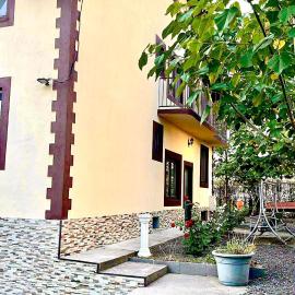 Casa Cosmina, Hotel in Sînnicolau Mare