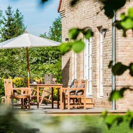 Historic Country House In Secluded Nature, hotel in Buchholz