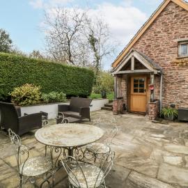 Walnut Cottage, hotel a Usk
