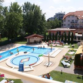 Boruzs Apartman, hotel in Hajdúszoboszló