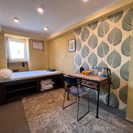Quiet Forest room 1 min from Stupa
