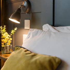 Irvine Guest House: Irvine şehrinde bir otel
