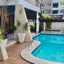 Casa Sobrado em Cabo Branco - 3 Quartos com Bi-Camas - 4 pessoas por quarto